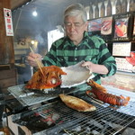 伊豆訛りの会話が楽しい、店主・平井恭一氏