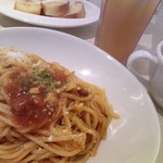 Hug French Toast Baking Factory - パスタランチ♪