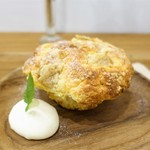 そうげんカフェ - 洋梨キャラメルマフィン