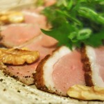 手打蕎麦 とし庵 - 手前が仏産、奥半分がハンガリー産