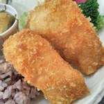 トーフカフェおおはたや - 油揚げフライ(ねぎ・玉ねぎ・キャベツ・バジル入り)