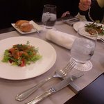 ラシーヌ - 前菜が出てきました・・