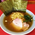 長谷川家 - ラーメン並 濃いめ多め。￥700