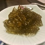 鮓 きずな - 酢物　糸もずくのジュレ寄せ