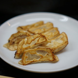 神戸で人気の餃子 ランキングtop 食べログ 神戸で人気の餃子 ランキングtop 食べログ