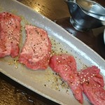 備長炭焼肉てんてん 亀貝店 - 厚切りジェイソン