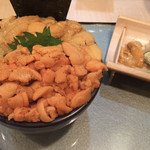 鮨國 - 元祖こぼれウニ丼