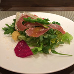 創作イタリアン Gemelli - 生ハムとサラダ