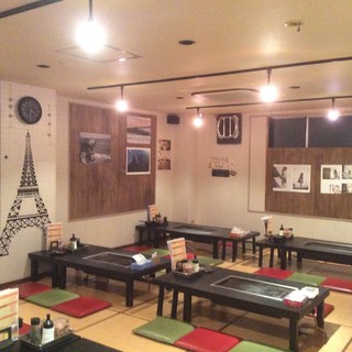 This is a restaurant with a tatami room where you can relax.