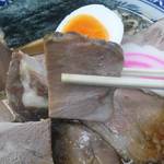 玉川大盛軒 - 角切りチャーシュー。