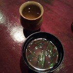 りょうりや 御旅屋 - 赤出汁大盛り！