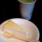 ザブルーバードカフェ - 抹茶ティーラテとケーキ