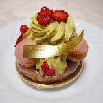 パティスリー ユウ ササゲ - サントノーレ フリュイルージュ ピスターシュ