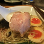 らーめん 鉢ノ葦葉 - 豚の叉焼