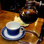 カフェ パティーナ - サイフォンコーヒー。２杯ぶんくらいあります。