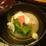 Tsuru Ni Tachibana - 野菜の出汁のお椀