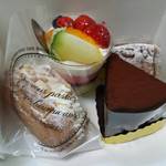 シャロン - 実家へのケーキ。