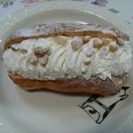シャロン - シュークリーム。