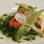 モトイ - 石鯛のポワレ・ブルグルと菊菜