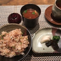鉄板焼 心 - ガーリックライス、いただきま〜す