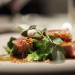 モトイ - ロゼに焼き上げたソルトブッシュラム