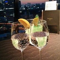 ビューアンドダイニングザスカイ - 