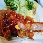 気賀亭 - 肉らしい食感の豚肉