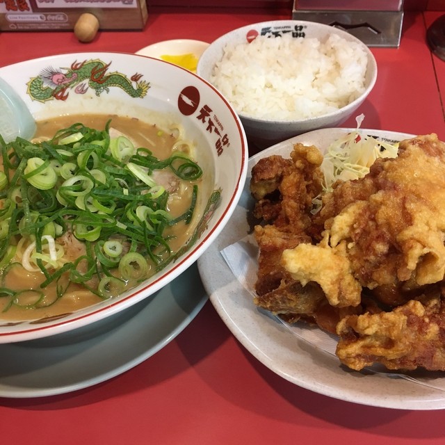 ボリューム満点 鶏のから揚げ定食 By 爆弾岩 天下一品 枚方店 星ケ丘 ラーメン 食べログ