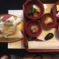 とうふ屋うかい 鷺沼店 - お箸反対だけど、お食い初め膳。