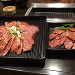 赤門 - 300gと100gのお肉