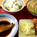 京久御山町食堂 - 豆ごはん、とん汁、さばの味噌煮、チキン南蛮