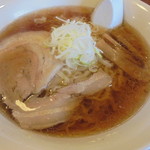 手打ちらーめんはやぶさ - ラーメン+半チャーハン880円