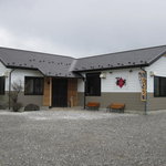 お食事処幸房 - 建ててまだ新しいです