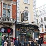 Museum Tavern - 外観