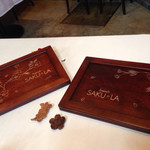 フレンチ サクラ - 軽井沢彫のメニュー&お箸置き