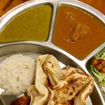 マーダル - カレーは鶏とほうれん草