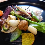 普段口なじみのない野菜を日向夏のドレッシングで食べるいろいろ野菜、