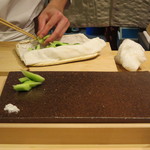 寿司つばさ - 寿司に入ります