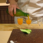 寿司つばさ - 生搾り蜜柑ジュース