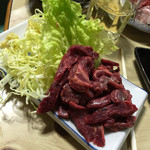 焼肉 はせ川 - 馬刺し・・食べごたえたっぷりの680円