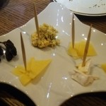 バル  ハルヤ - チーズの盛り合わせ(全て道産)