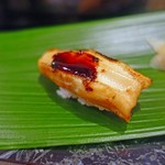 Tatsu zushi - 煮穴子