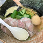 覆麺 智 - アサリ出汁の塩ラーメン