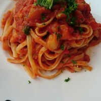 バローロ - 濃厚な魚介のラグーソース リングイネ