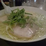 揚子江ラーメン 名門 - ラーメン大盛りです（笑）