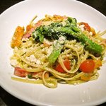 カフェ＆バー スパイス - バターナッツと金時人参と菜の花のトマトソースパスタ