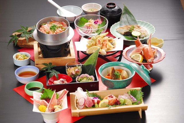 かに工房 川西一庫店 山下 かに 食べログ