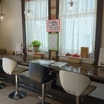 カフェ ナトゥーラ - 店内