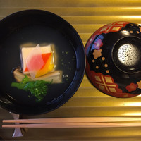京料理 かじ - 豆乳どうふの薄葛仕立て
                                      おひなさん風人参大根かぼちゃ
                                       エリンギ、なばな