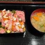 Sushi Shokudou Ichigin - 彩り海鮮ちらし重